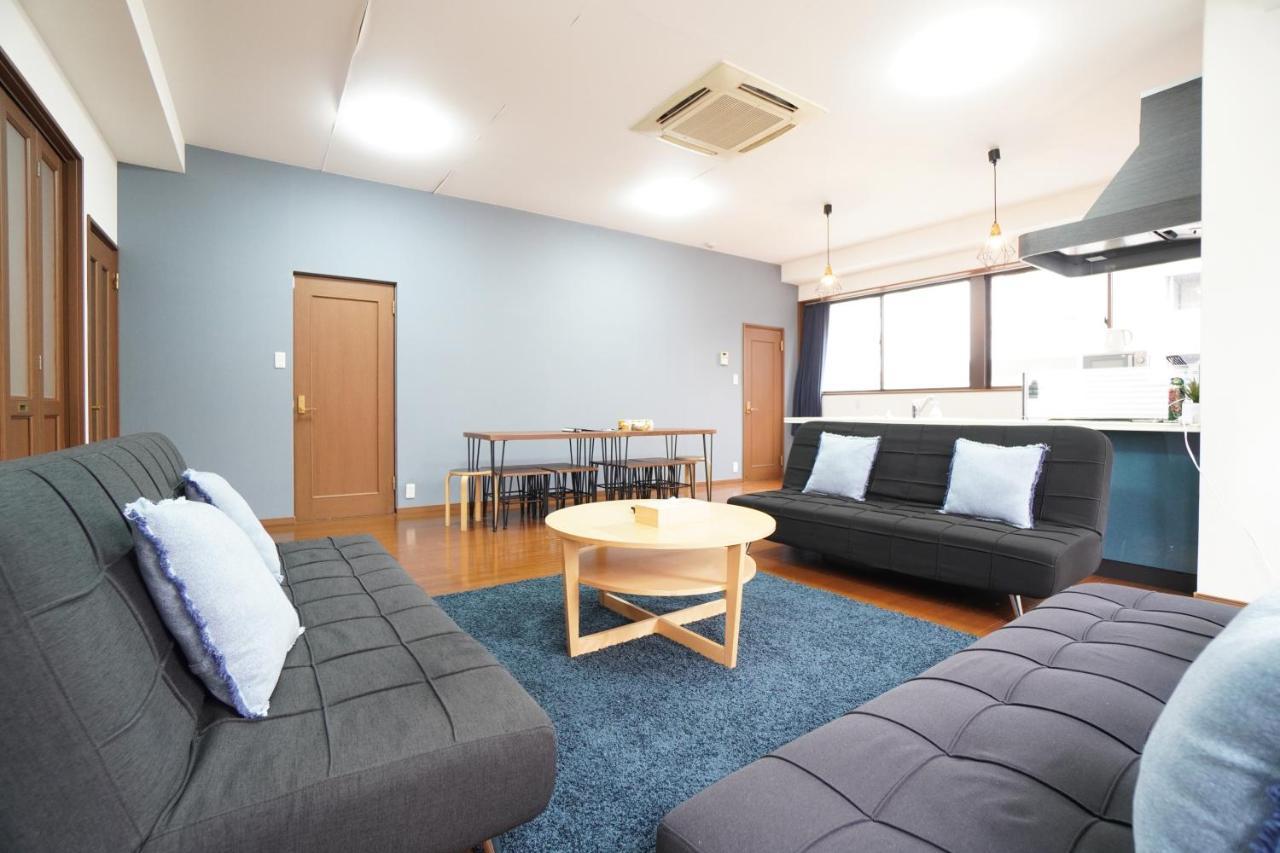 Tsurigane Building H-4 Appartement Osaka Buitenkant foto
