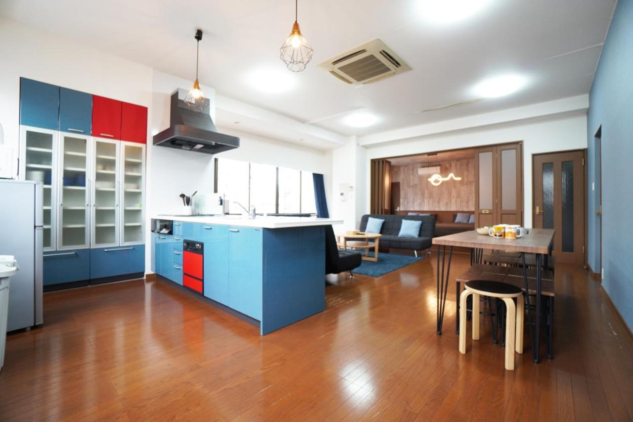 Tsurigane Building H-4 Appartement Osaka Buitenkant foto